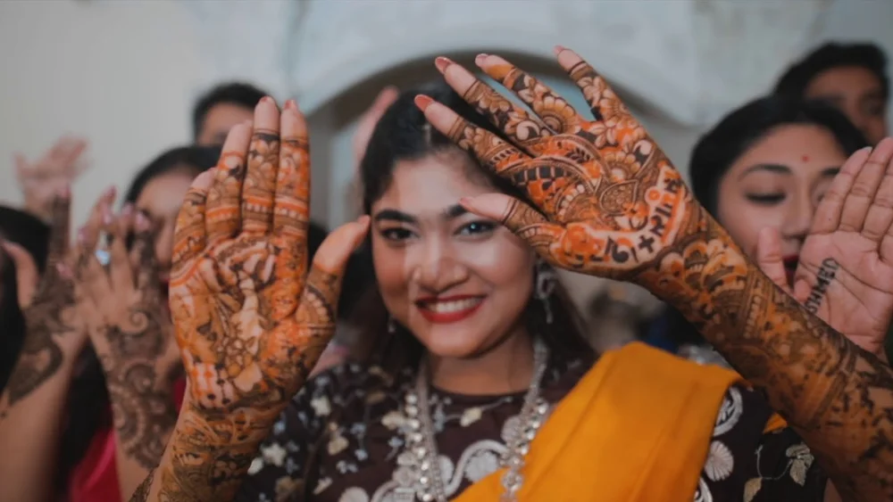 Thumbnail for একজন হেনা আর্টিস্ট : নেহা video