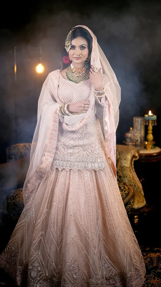 Thumbnail for Makeup artist : Makeover Finesse by Farhana Chaity reel