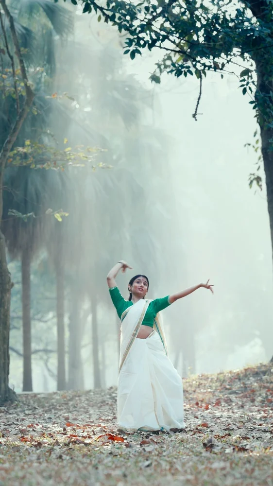 Thumbnail for আমার মুক্তি আলোয় আলোয় reel