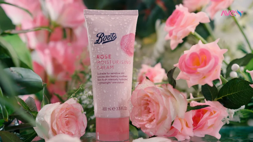 Thumbnail for Boots Rose Product video